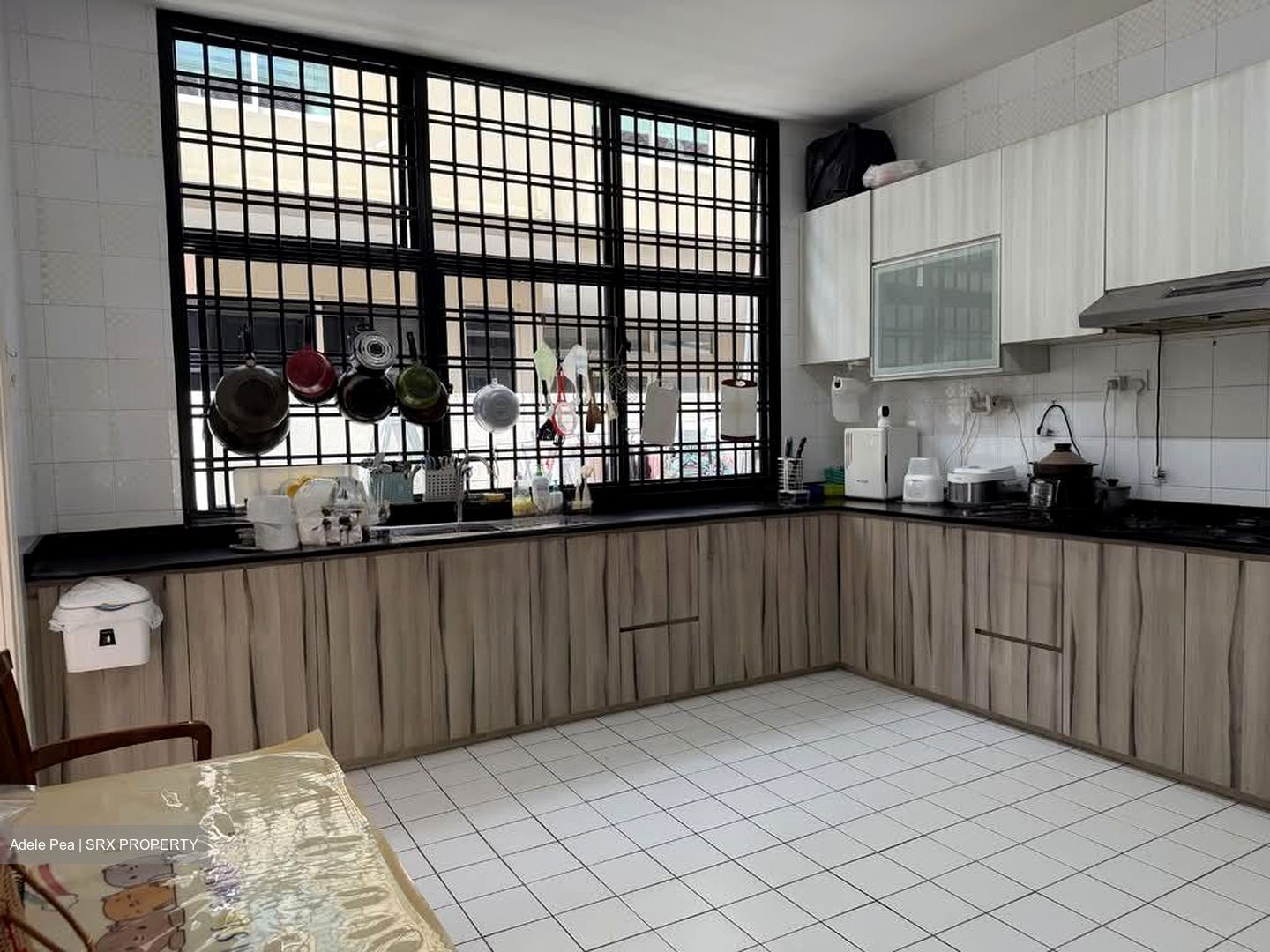 Bedok Ria (D16), Terrace #547497731